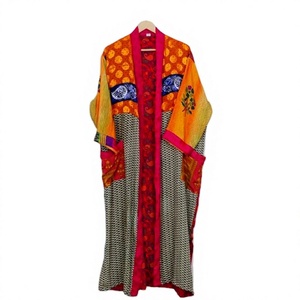 Bata Larga de Mujer con Parches, Viscosa y Poliéster, Manga Larga, Corte Holgado, Kimono Bordado, Ropa de Otoño - Product Image 1