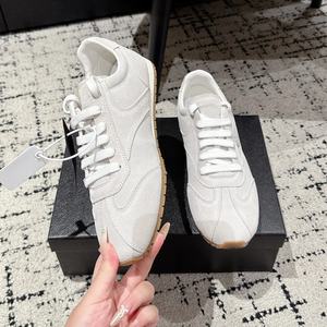 Design luxueux pour hommes et femmes Chaussures de sport en mesh à lacets personnalisées Chaussures de course de haute qualité et tendance - Product Image 2