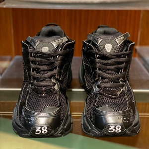 Zapatillas Deportivas de Encaje para Hombre y Mujer, Diseño Nuevo, Alta Calidad, Transpirables, con Luces LED, para Caminar - Product Image 4