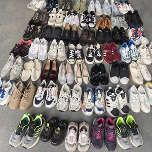 SH07 <span class=keywords><strong>Vendita</strong></span> Calda Scarpe <span class=keywords><strong>Usate</strong></span> Miste Sandali da Donna Scarpe <span class=keywords><strong>in</strong></span> Pelle per Bambini Sandali da Uomo Senza Difetti Importanti Convenienti per il Pendolarismo - Product Image 4