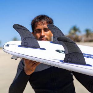 Aleta <span class=keywords><strong>de</strong></span> Surf <span class=keywords><strong>de</strong></span> <span class=keywords><strong>Fibra</strong></span> <span class=keywords><strong>de</strong></span> <span class=keywords><strong>Carbono</strong></span> Negra <span class=keywords><strong>de</strong></span> 106 mm, Personalizada, para Tabla Larga, Deportes Acuáticos, Venta Caliente - Product Image 6