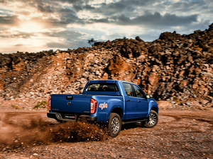 Truk Pikap FOTON TUNLAND Mesin Diesel Setir Kiri 4x4 dengan Kabin Ganda Dijual - Product Image 4