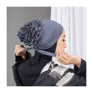 नई डिजायन महिला ने बड़े फूलों की पगड़ी कट्स कीमो बेनी बालों के सामान मुस्लिम महिला स्कार्फ हिजाब को पीछे कर दिया