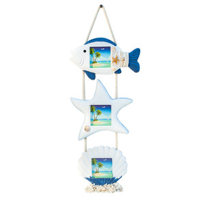 Cadre photo en bois blanc irrégulier 7x7cm, peint, à suspendre, pour salon, chambre, bureau - Product Image 3