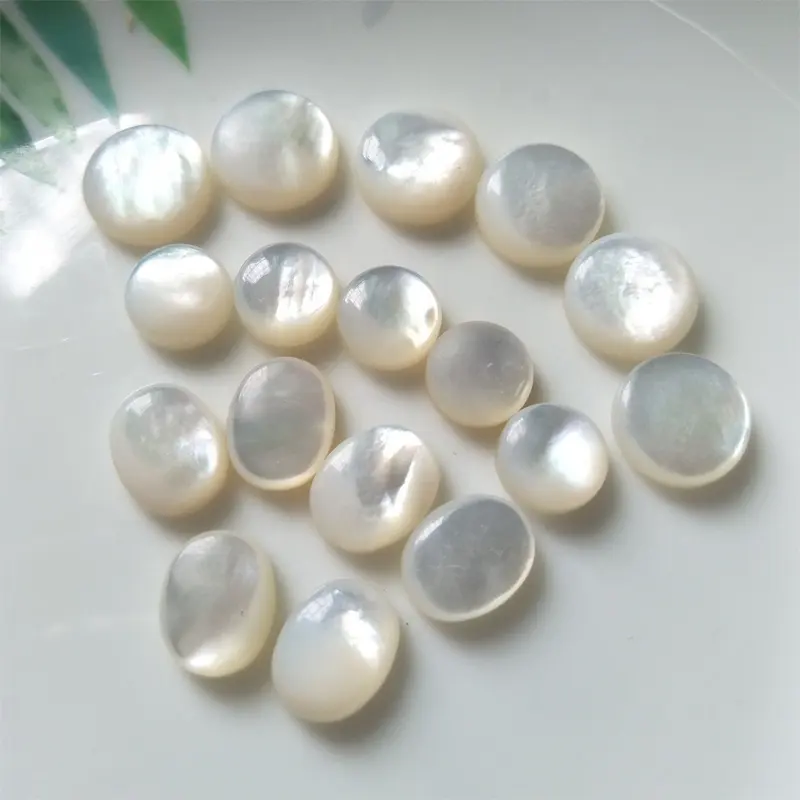 Manik-manik Oval Cangkang Laut Putih Alami Ibu dari Mutiara Cabochon untuk Pembuatan Perhiasan