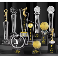 Trophée en cristal K9 fait main en gros de l'usine de Pujiang, pour basketball/football/volley-ball, avec gravure laser personnalisée et logo
