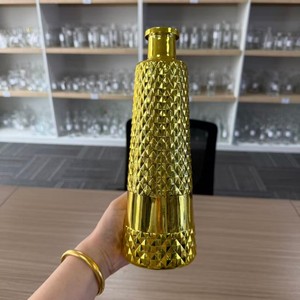 Botella de Licor de Vidrio Cónica de 700ml/750ml con Grabado Dorado para Tequila, Agua, <span class=keywords><strong>Vodka</strong></span>, Whisky, Ron - Product Image 1