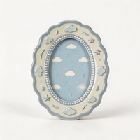 Cadre photo en céramique ovale personnalisé, bord festonné, design nuage étoile, cadre photo en porcelaine en gros pour la décoration de la chambre d'enfant