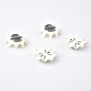 รองเท้ากอล์ฟสีดำพร้อมปุ่ม/ตะปูรองเท้าแบบเปลี่ยนง่าย - Product Image 3