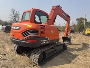 Excavatrice Doosan DX75 d'occasion, 7,5 tonnes, d'origine coréenne, en bon état, avec certification EPA. - Product Image 2