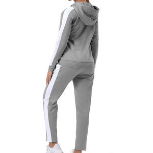 Ensemble assorti pour femme en coton respirant, comprenant un haut léger et un pantalon de jogging, idéal pour les entraînements estivaux et les loisirs actifs - Product Image 4