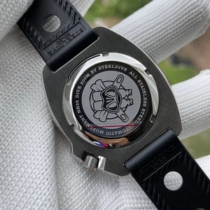 Montre de plongée automatique Turtle NH35 6105 SD1970 avec fond blanc, étanche 200M, verre saphir avec revêtement antireflet - Product Image 4