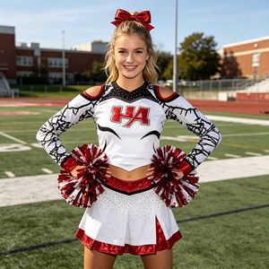 Uniforme de cheerleading moderne et audacieux, base <span class=keywords><strong>blanche</strong></span> avec bordure rouge, manches longues à épaules dénudées et orné de strass pour le terrain de basketball - Product Image 2