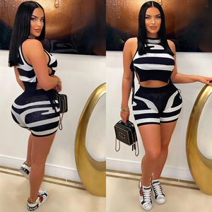 Nuovo <span class=keywords><strong>vendita</strong></span> calda <span class=keywords><strong>abbigliamento</strong></span> da <span class=keywords><strong>donna</strong></span> all'<span class=keywords><strong>ingrosso</strong></span> O collo corto Top fasciante Crop Top e Set inferiore Skinny Street Style Set due pezzi - Product Image 3