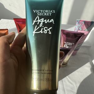 Perfume Original de Marca al por Mayor 2026, Crema Corporal de 236 ml para Mujer, Fragancia Duradera, Loción Corporal <span class=keywords><strong>Victoria</strong></span>'s <span class=keywords><strong>Secret</strong></span> para Mujer - Product Image 4