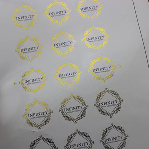 OEM-papel de impresión en caliente para botella, adhesivo impermeable, etiquetas cosméticas transparentes, etiqueta de embalaje para cosméticos personalizada - Product Image 3