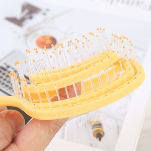 <span class=keywords><strong>Brosse</strong></span> démêlante incurvée ventilée en nylon Gloway OEM avec embouts en nylon, <span class=keywords><strong>brosse</strong></span> à <span class=keywords><strong>cheveux</strong></span> en plastique ventilée pour <span class=keywords><strong>cheveux</strong></span> bouclés - Product Image 3