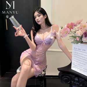 Chemise de nuit sensuelle Manyuxia avec dentelle et dos nu en satin, robe à bretelles (9443) - Product Image 3