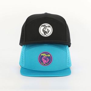 Gorra Deportiva Snapback Unisex Personalizada BSCI de Alta Calidad con 7 Paneles, Visera Plana, Parche de Goma PVC con Logotipo, Impermeable, con Imagen Perforada con Láser - Product Image 2