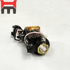 Válvula Solenoide 714-10-16951 17A-15-17271 para Komatsu WA120-3 WA150-3 WA180-3 WA250-3 WA320-3 WA380-3 WA420-3 WA470-3 - Product Image 3