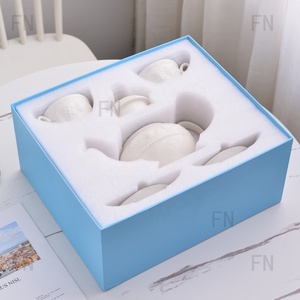 Juego de Té y Café de Diseño Moderno y Lujoso en Blanco con Relieve, Taza y Platillo - Product Image 2