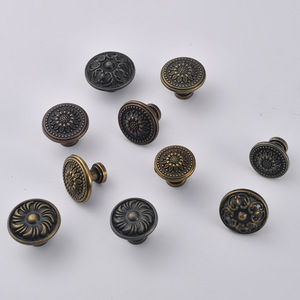 European Antique Bronze Round Drawer <b>Knob</b> Zinc Alloy Durable Cabinet Handle - Product Image 4