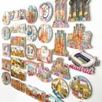 Aimants de réfrigérateur personnalisés sur le thème de style espagnol Décor de cadeau de voyage coloré Souvenirs de Barcelone Aimants de réfrigérateur en résine