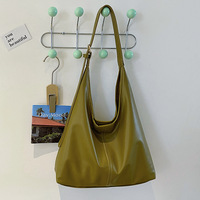 Damen PU-Leder Schultertasche Große Kapazität Shopper Minimalistisches Weiches Design Tägliche Tragetasche Modische Casual Handtasche