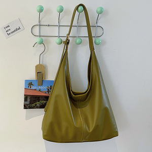 Sac à main en cuir PU pour femmes, sac fourre-tout de grande capacité, design minimaliste et doux, sac de transport quotidien, sac à main décontracté à la mode - Product Image 4