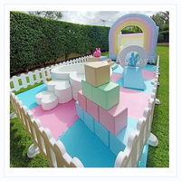 Aire de jeux intérieure pour enfants château gonflable et équipement d'amusement intérieur carrousel de jeu doux équipement de location de fête en mousse pour enfants