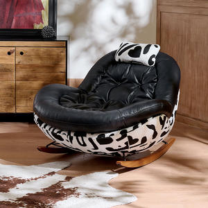 เก้าอี้โยกเพนกวิน เก้าอี้โซฟาเดี่ยว หนังสีดำ ฐานหนังวัว ทันสมัย สำหรับห้องนั่งเล่น เก้าอี้พักผ่อนพร้อมโครงไม้โยก - Product Image 1