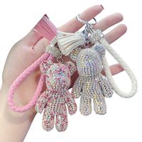 Porte-clés de voiture en métal créatif 2026, motif Ours Violent Diamant Rouge, avec cordon de télécommande et pendentif de sac personnalisé