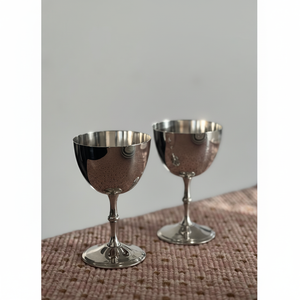 Elegantes copas de vino de metal hechas a mano para comedor clásico y Decoración de mesa de lujo en bodas y fiestas - Product Image 1