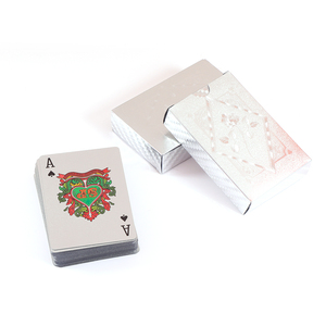 <span class=keywords><strong>Carte</strong></span> da <span class=keywords><strong>Gioco</strong></span> in PVC Impermeabili <span class=keywords><strong>con</strong></span> Logo Personalizzato, Set <span class=keywords><strong>di</strong></span> Poker <span class=keywords><strong>con</strong></span> Lamina Dorata, <span class=keywords><strong>Carte</strong></span> dei <span class=keywords><strong>Tarocchi</strong></span> per Giochi in Famiglia, Nero Argento Rosso Blu - Product Image 3