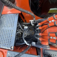 Excavatrice sur chenilles hydraulique Doosan Dx225 d'occasion (90% neuve), 22,5 tonnes, moteur 110 kW, boîte de vitesses, pompe, PLC, roulement, engrenage, inspection vidéo