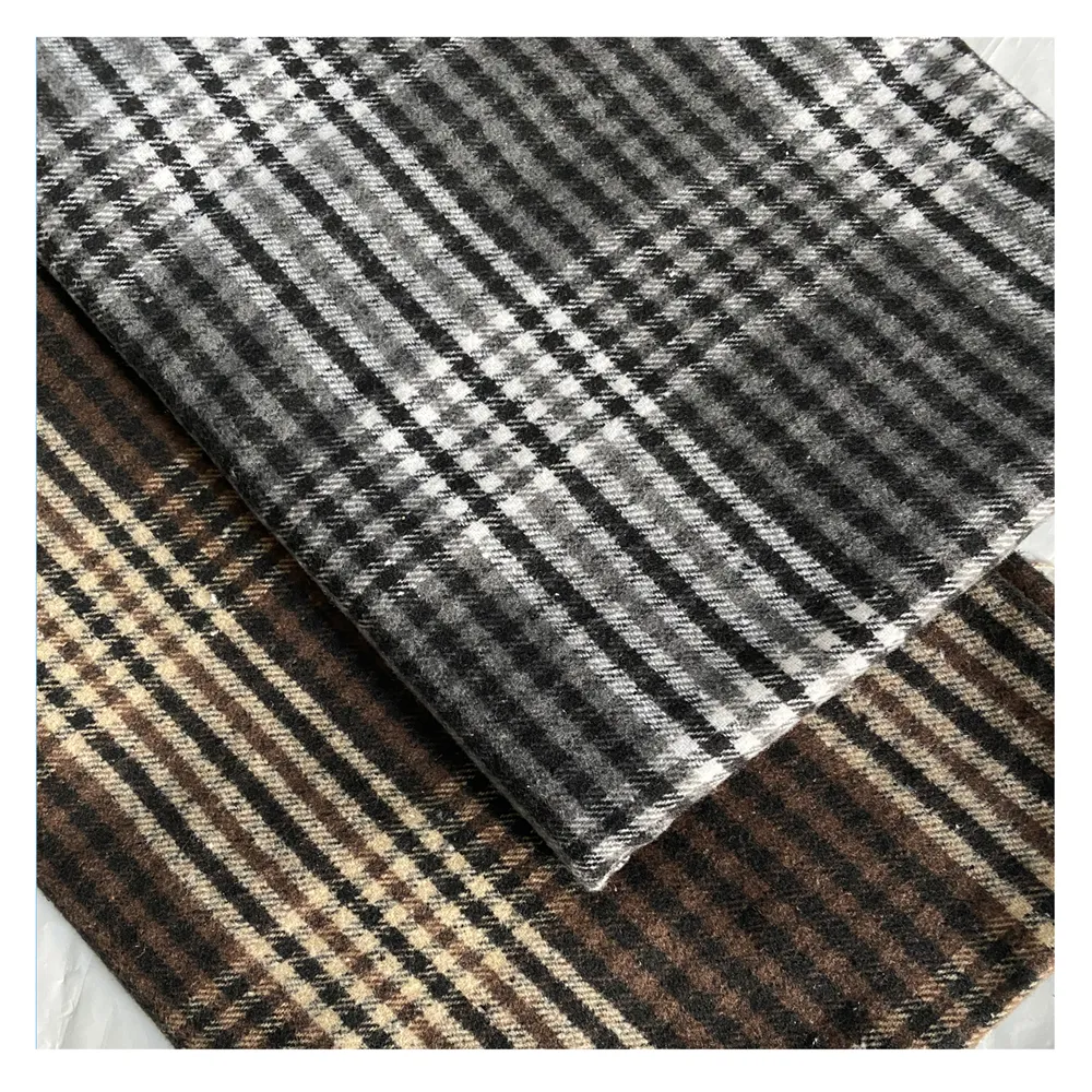 Wholesale ready goods heavy weight 7s yarn dyed check plaid flannel fabric for garments