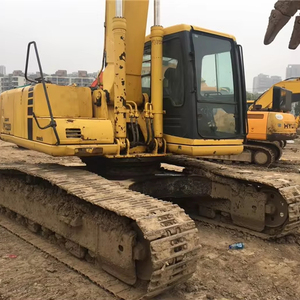 Excavatrice Komatsu PC200 d'occasion fiable avec moteur et hydraulique d'origine, pompe de boîte de vitesses PLC - 29 tonnes, 136 kW de puissance - Product Image 1
