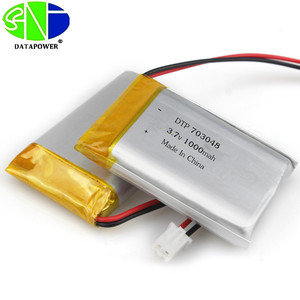 סוללת ליפו להתאמה אישית סיטונאית 3.7 וולט עם תקן CE/KC, סוללות ליתיום-יון נטענות 703048, 1000 מיליאמפר/שעה, למכשירים חשמליים - Product Image 1