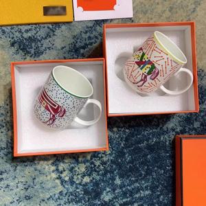 Venta Directa de Fábrica de Tazas y Tazas de Té de Porcelana Fina de Estilo Europeo de Lujo - Product Image 4