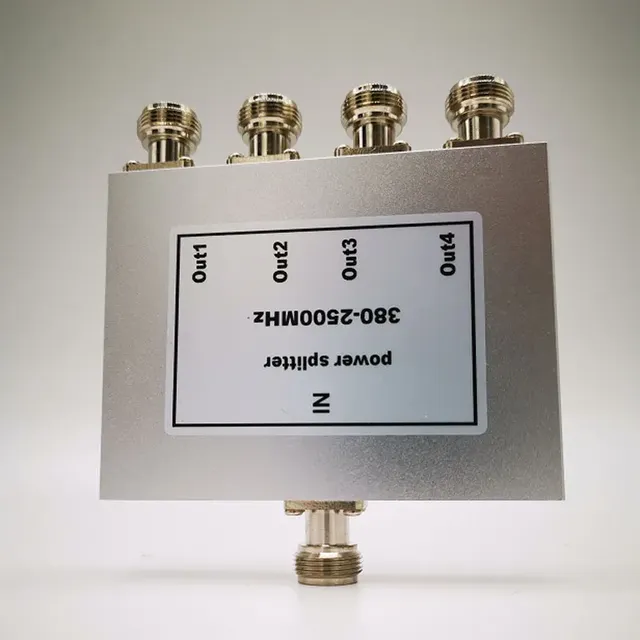 4 Way Booster Use Power Splitter 380~2500MHz Signal Divider Radio Frequency Splitting Device Dividing Connector