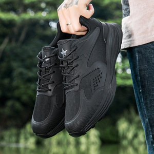 Chaussures de randonnée pour hommes, noires, en mesh, bout rond, respirantes, semelle extérieure en caoutchouc, semelle intermédiaire en EVA, toutes saisons, trekking en plein air - Product Image 3