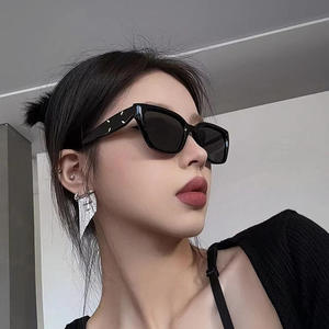 Lunettes de soleil Gm Cat Eye pour femmes, monture noire en PC, protection UV400, type 3, pare-soleil Yc11310 F1 - Product Image 2