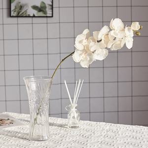 Fleur artificielle non tissée de haute qualité phalaenopsis à 8 têtes pour la décoration de la maison de table européenne décor de mariage - Product Image 3