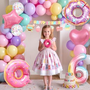 Due Dolci Decorazioni per Compleanno Palloncini a Forma di Ciambella Striscione Palloncino Numero 32'' Rosa Palloncini a Forma di Stella e Cuore in Foil - Product Image 2