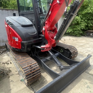Miniexcavadora Usada YANMAR ViO55-6B de 5.5 Toneladas con Giro Cero y Orugas Hidráulicas - Product Image 2