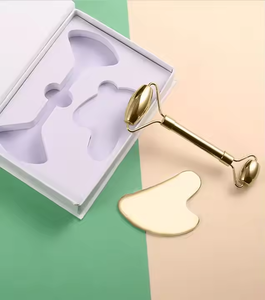 2025 logotipo personalizado antienvejecimiento cobre Natural masajeador <span class=keywords><strong>Facial</strong></span> en forma de corazón Gua Sha juego de rodillos de latón Gua Sha juegos de herramientas - Product Image 2