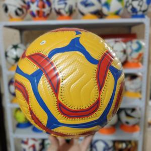 Balón de Fútbol Profesional 2026, Talla 5, con Construcción de PVC y PU Cosido a Máquina con Unión Térmica, para Torneos - Product Image 5