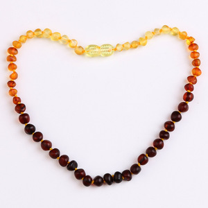 Ambre givré de <span class=keywords><strong>la</strong></span> <span class=keywords><strong>Baltique</strong></span> cadeau pour enfants papillon perlé rond collier de diamants taille brillant hexagone asymétrique Design mat - Product Image 4