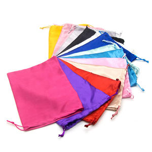 Bolsa de joyería de satén de moda más nueva con logotipo Extensiones de cabello de seda Bolsas de embalaje de almacenamiento para regalar - Product Image 4