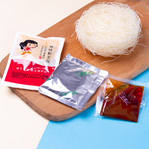 Emballage pratique, mettant en valeur le riche bouillon et la saveur épicée des nouilles de riz aux escargots traditionnelles chinoises - Product Image 5